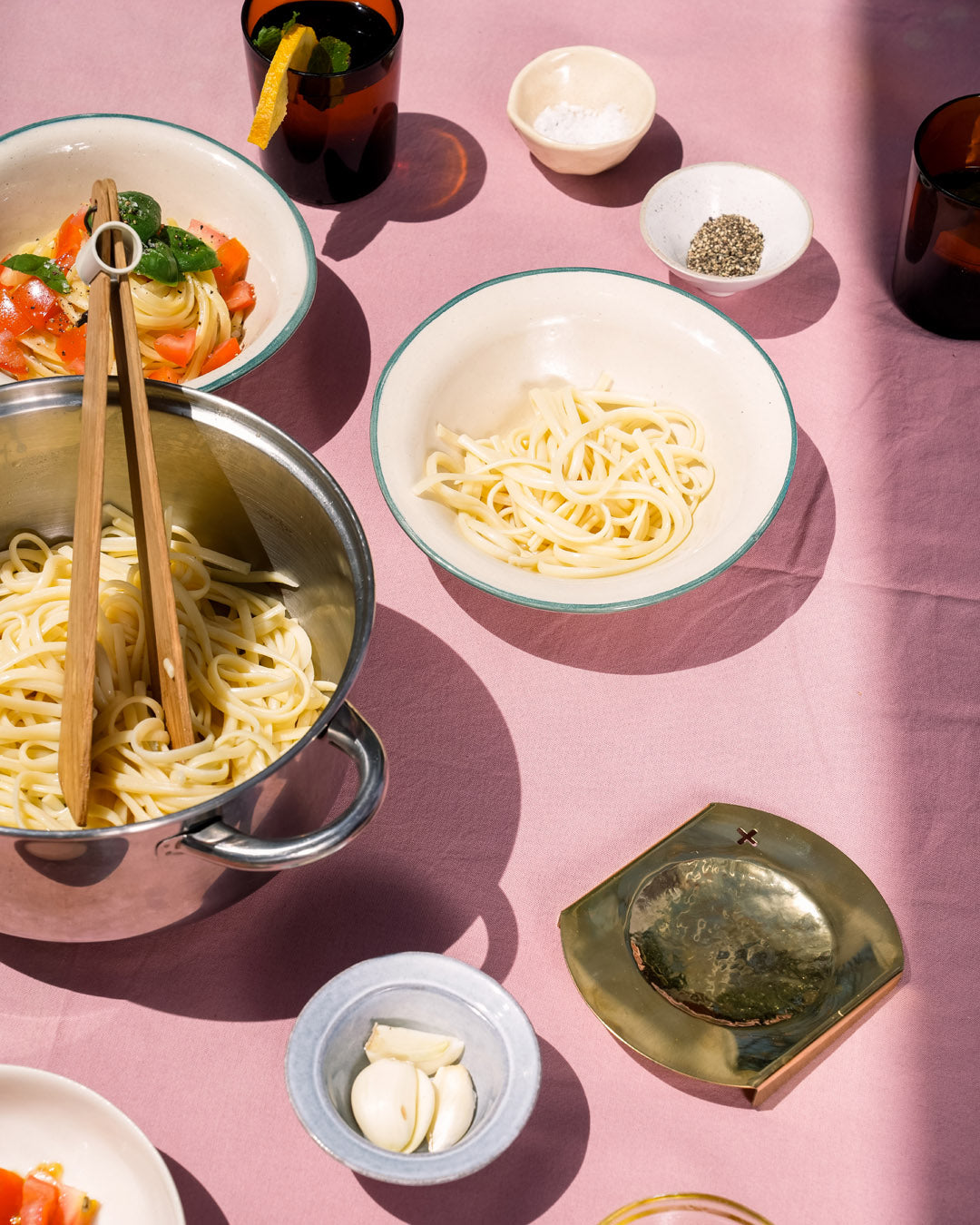 MONTREAL KITCHEN TONGS