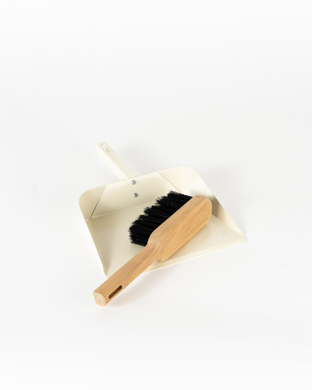 SKOPPIE | STEEL DUSTPAN AND BRUSH – Pedersen + Lennard Global