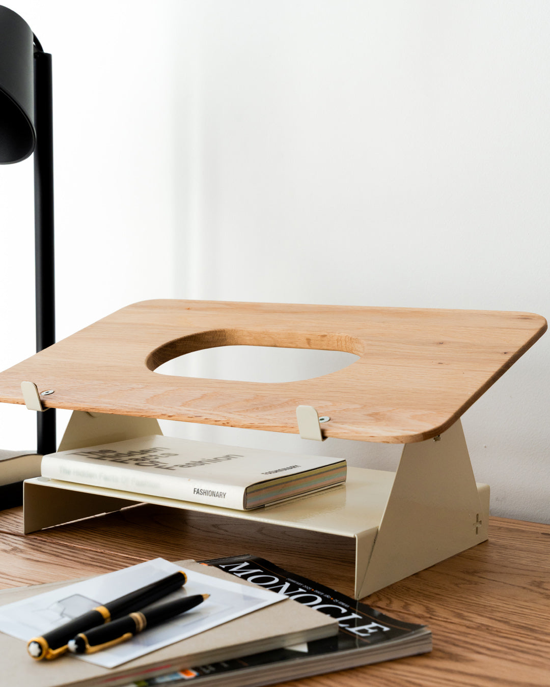 FOLD ADJUSTABLE LAPTOP STAND
