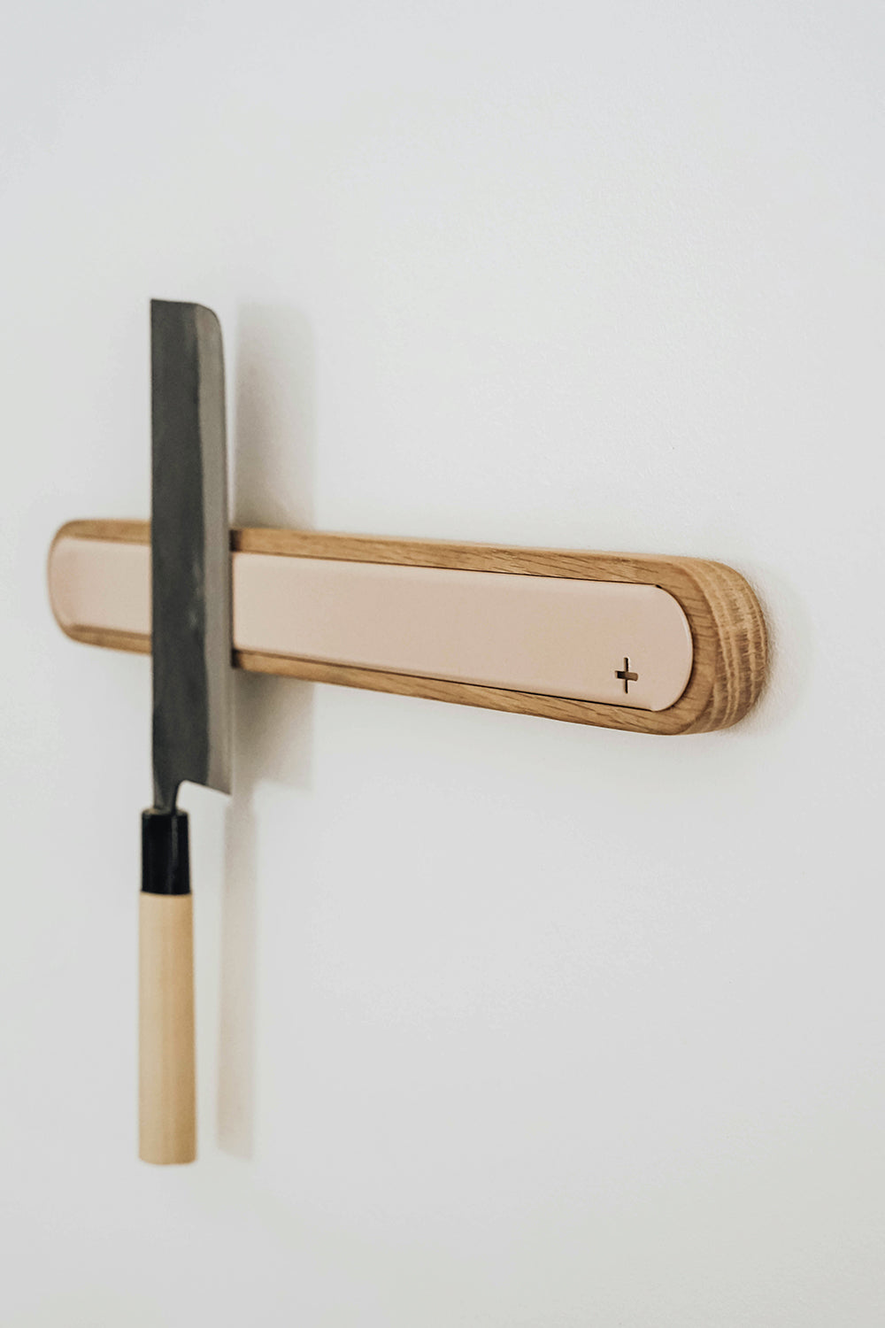 Wall-Mounted Magnetic Knife Rack - Perdesen and Lennard