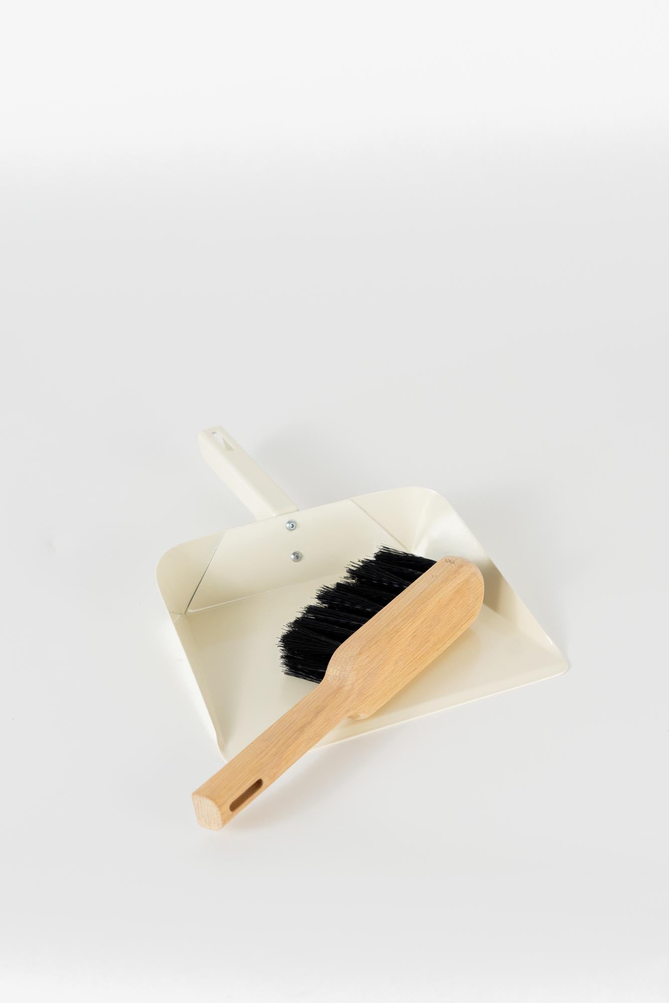 Skoppie | Steel Dustpan and Brush